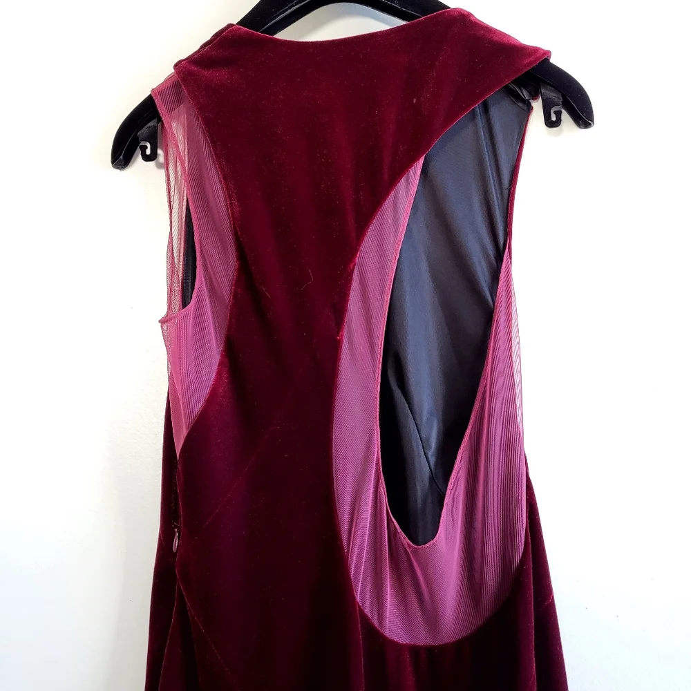 Galvan London Crescent Sheer Panel Thigh Split Velvet Wine Evening Gown Size 10 - Picture 16 of 17